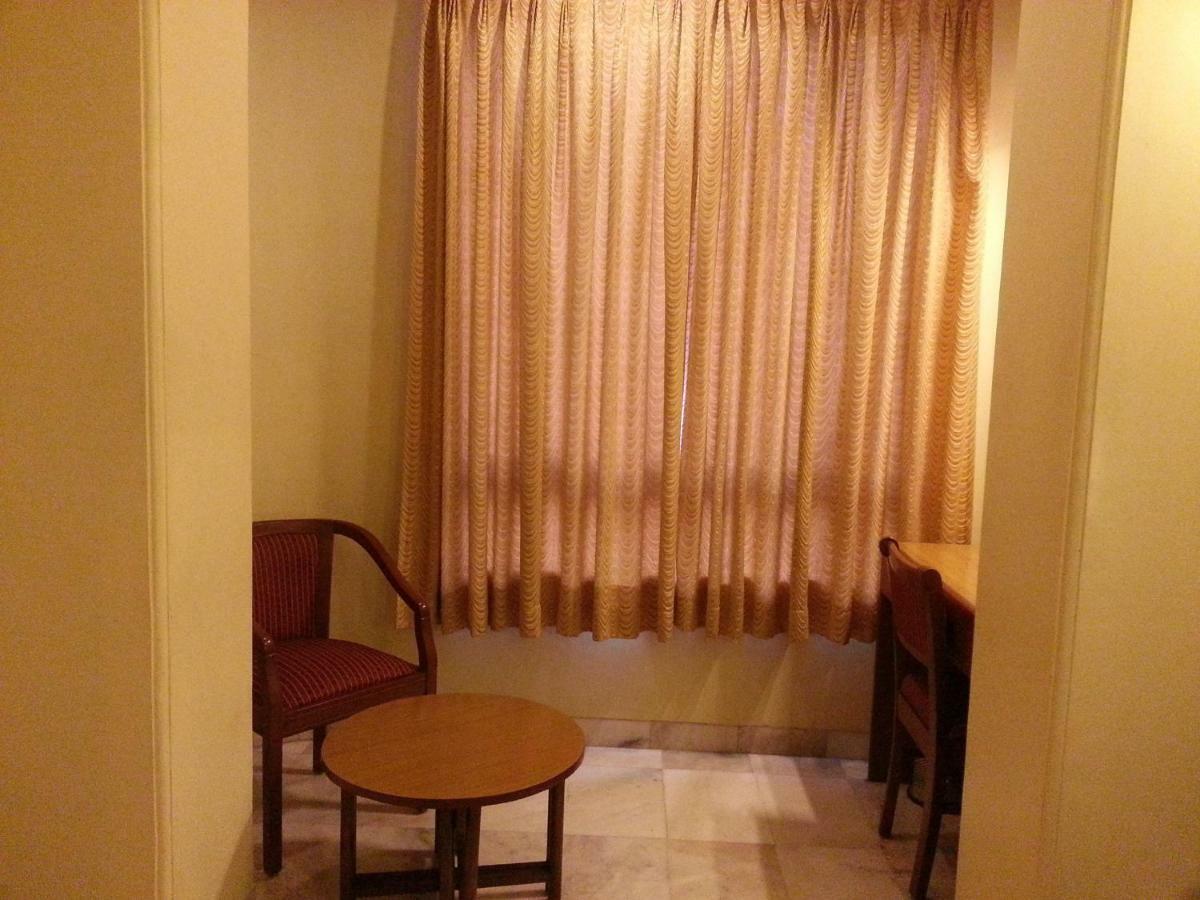 Hotel Ashray International, Sion - Near Bkc Bombaim Exterior foto